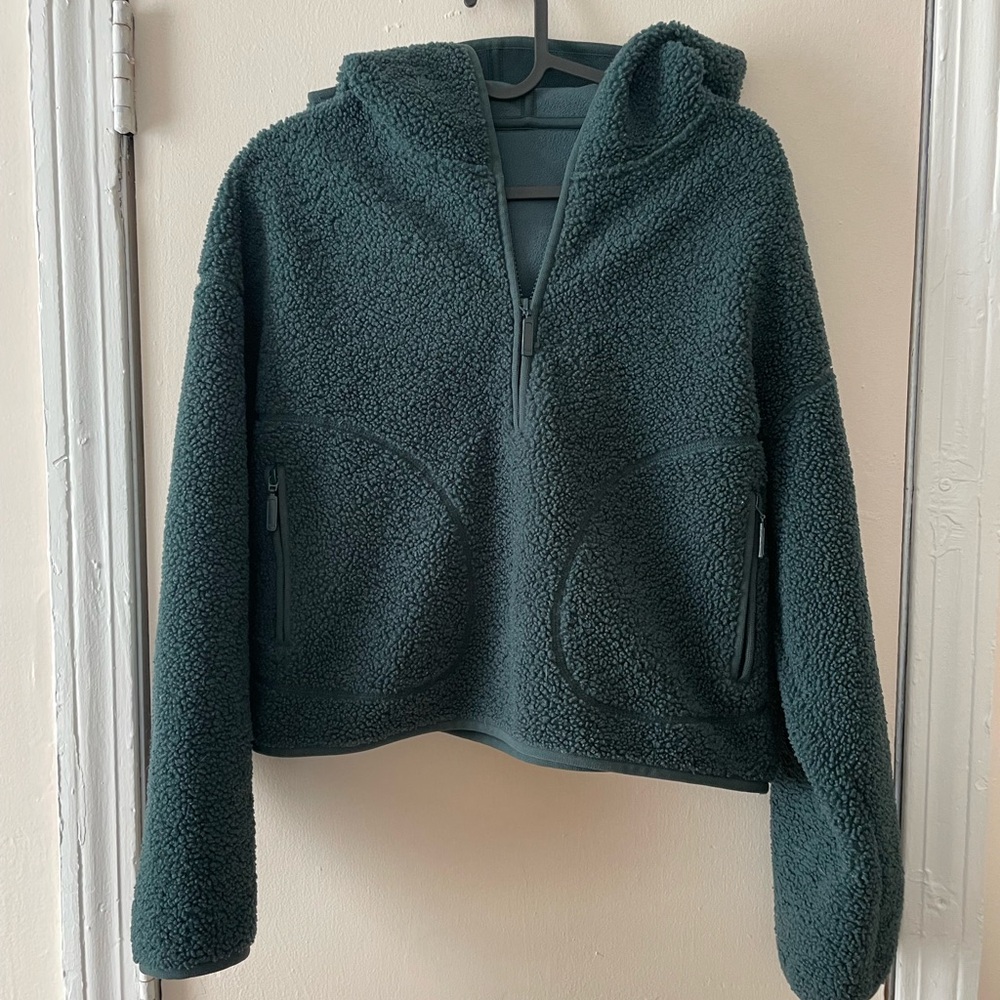 Uniqlo Green Sherpa Pullover